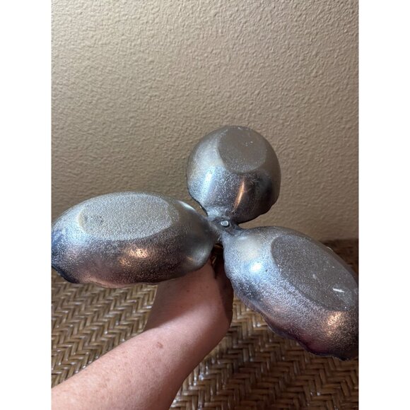 Gold & Silver Metal Pewter Bird Stand With Three Leaf-Shaped Snack Trays - Picture 5 of 7